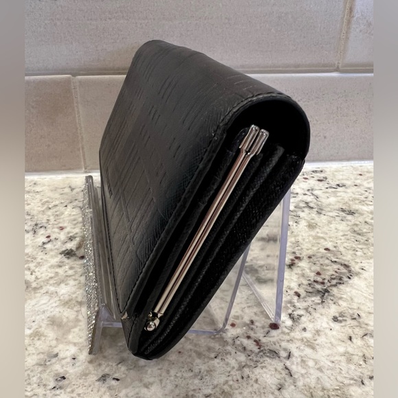 BURBERRY Cavendish Leather Long Bifold Wallet - Picture 4 of 11